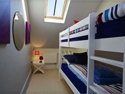 1 Combehaven