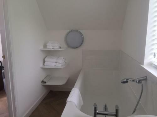 Hostal Coombe House