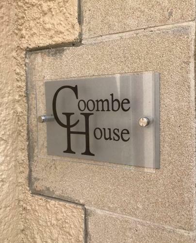 Hostal Coombe House
