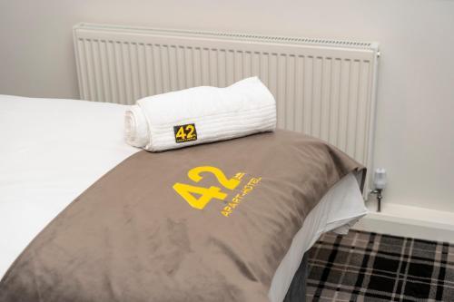 42 Apart-hotel