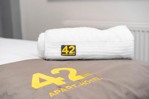42 Apart-hotel
