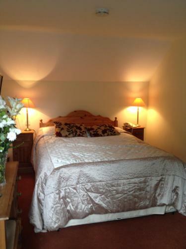 Millhouse Hotel And Riverside Restaurant