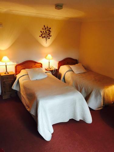 Millhouse Hotel And Riverside Restaurant