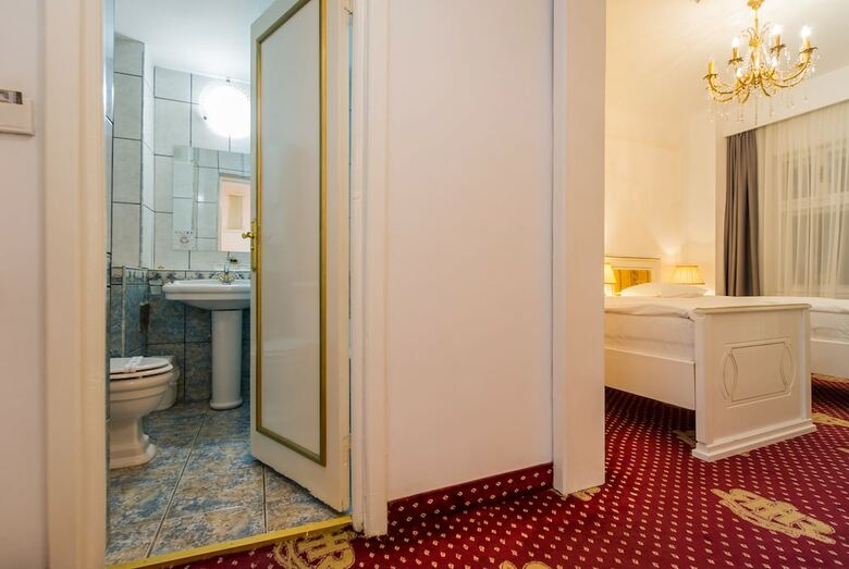 Hotel Imparatul Romanilor