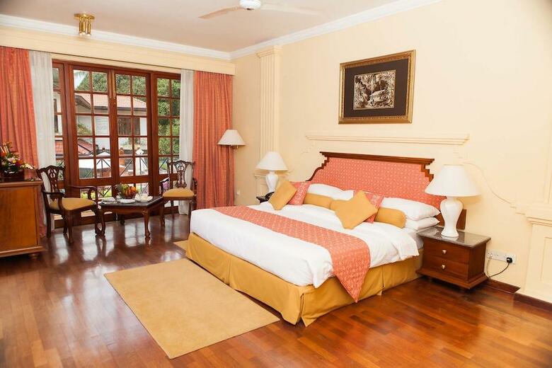 Hotel Mahaweli Reach