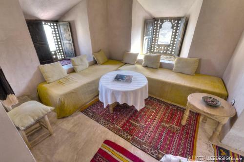 Hostal Kasbah Agoulzi