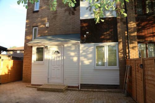 Hostal A A Guest Rooms Thamesmead