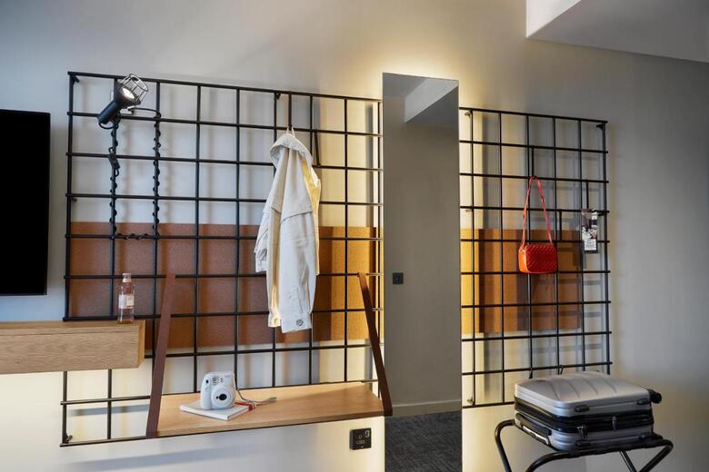 Hotel Moxy Slough