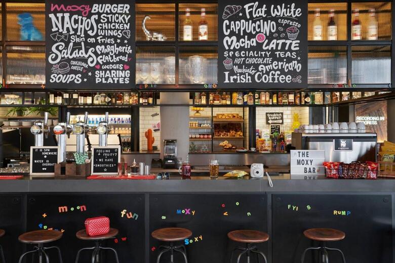 Hotel Moxy Slough