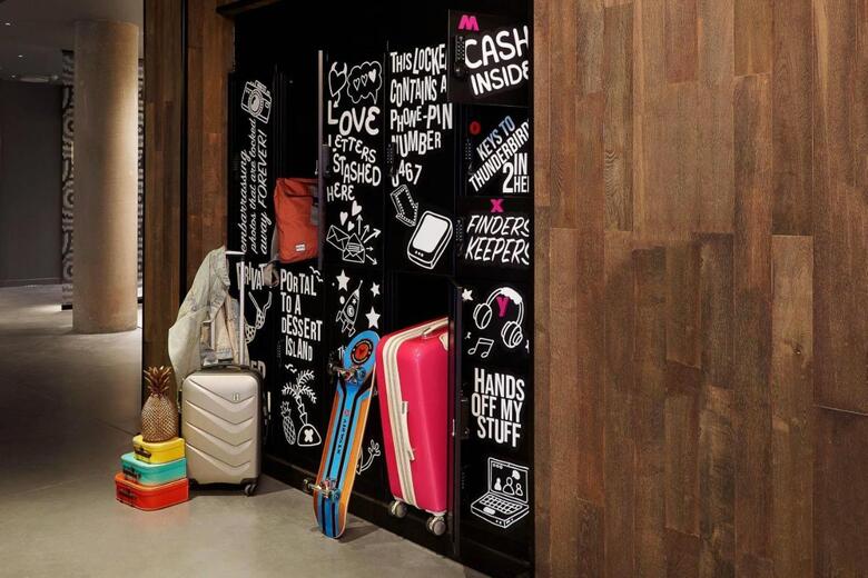 Hotel Moxy Slough