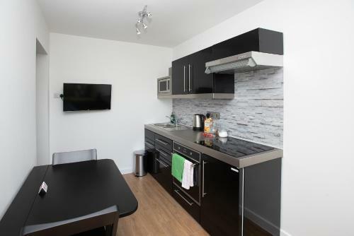 Modern 1 Bedroom Apartment In City Centre