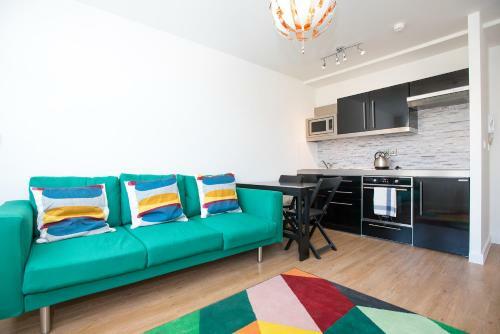 Modern 1 Bedroom Apartment In City Centre