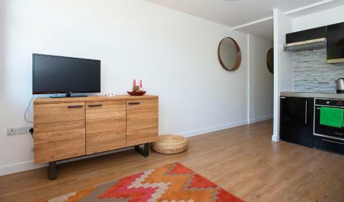 Modern 1 Bedroom Apartment In City Centre