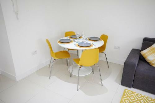 Apartamento Sleeps Up To 4 1 Bedsecure Parking