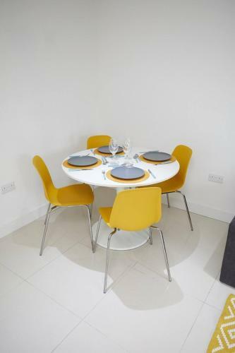 Apartamento Sleeps Up To 4 1 Bedsecure Parking