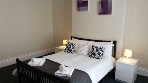 South Shield's Hidden Gem Amethyst 3 Bedroom House Sleeps 6 Guests