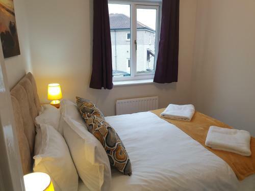 South Shield's Hidden Gem Diamond House Sleeps 8 Guests