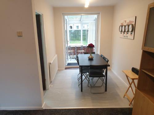 South Shield's Hidden Gem Diamond House Sleeps 8 Guests