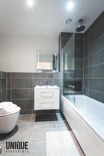 Unique & Stylish Apartment Close To Harbour