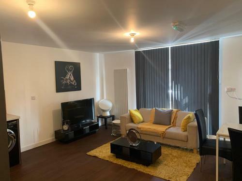 Golden Gate Apartments-southampton