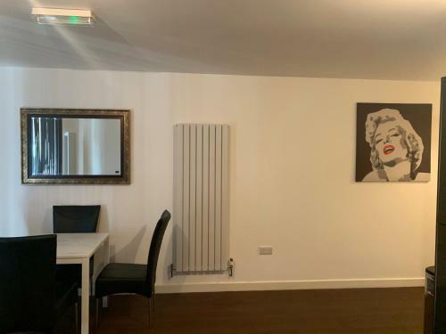 Golden Gate Apartments-southampton