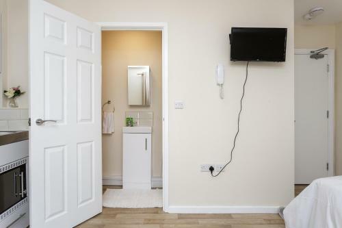 Luxury Blackberry Apartments