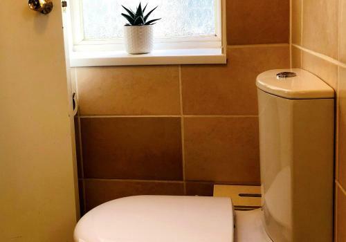 Hostal Love: Peaceful Neighbourhood Near Heathrow