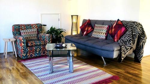 Hostal Love: Peaceful Neighbourhood Near Heathrow