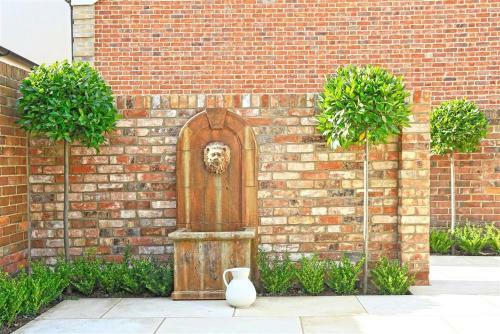 Southwold Villa Sleeps 14 With Wifi