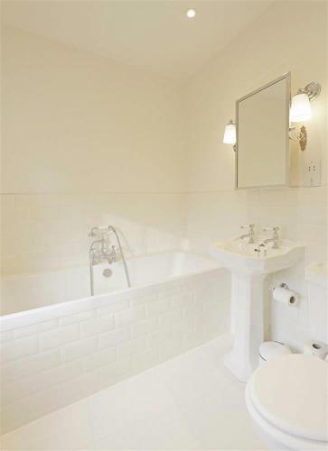 Southwold Villa Sleeps 14 With Wifi