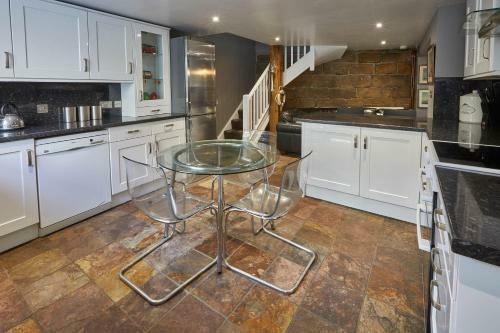 Brunswick Cottage