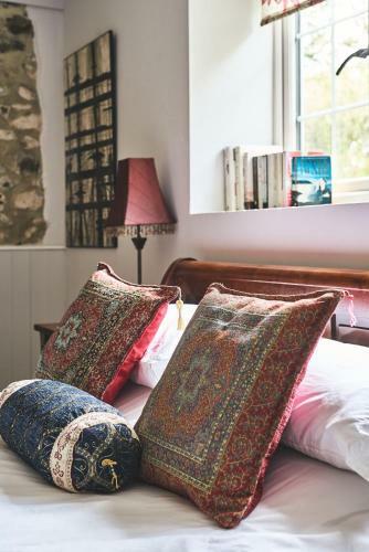 Harcombe Cottage