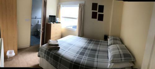 Bed & Breakfast Channel View Guest House