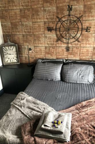 Stainsby House 4 Bedrooms Workstays Uk