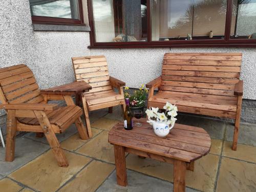 Leafield Holiday Home