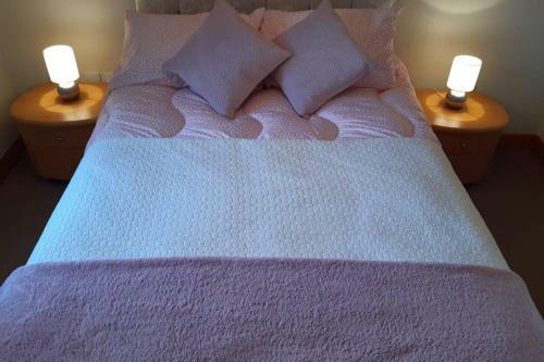 Leafield Holiday Home