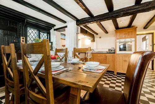 Brookside Cottage, Shottery