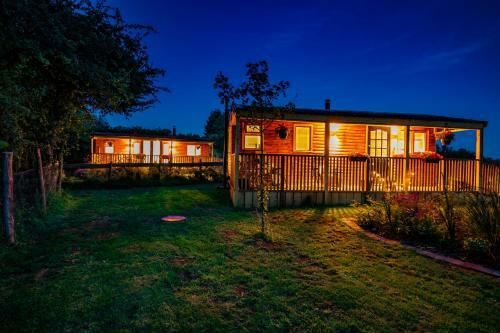 Lodge Cherry Tree Glamping