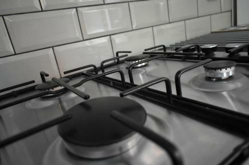 New! Sleeps 7, Free Parking, Wifi, Smart Tv, Netflix
