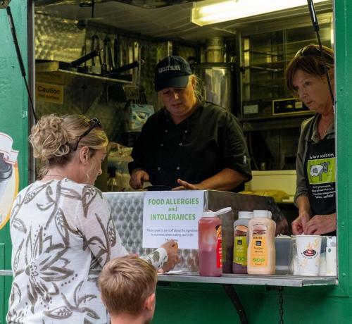 "george's" Lakeside Wooden Tipi