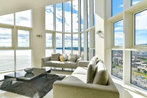 Apartamentos Just Stay Wales - Meridian Quay Penthouses