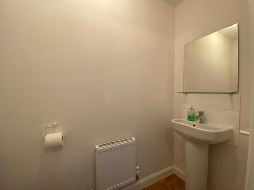 **perfect For Liberty Stadium** Sleeps 8