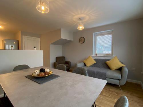 **perfect For Liberty Stadium** Sleeps 8