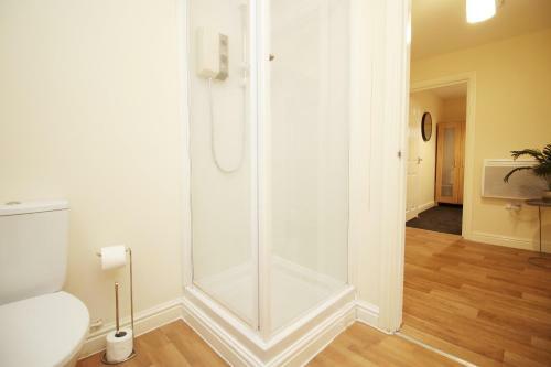 Masonic Heights Apartment 27