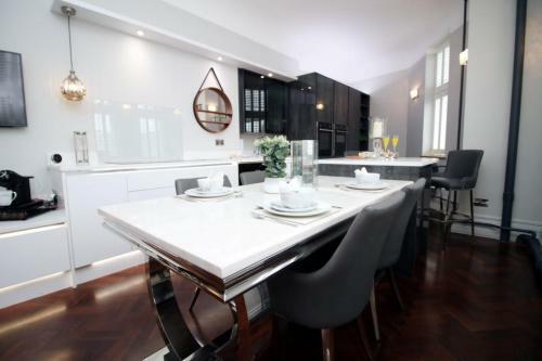 Apartamento Aeronwy's View By Staybc