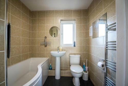 Roselea Cottage - 3 Bedroom Holiday Home - Carew