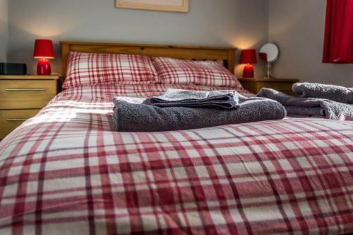 Roselea Cottage - 3 Bedroom Holiday Home - Carew