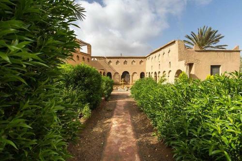 Hotel Dar Es Salam