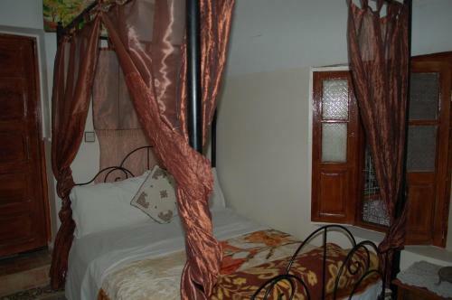 Hostal La Colombe Blanche