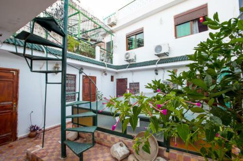 Hostal La Colombe Blanche